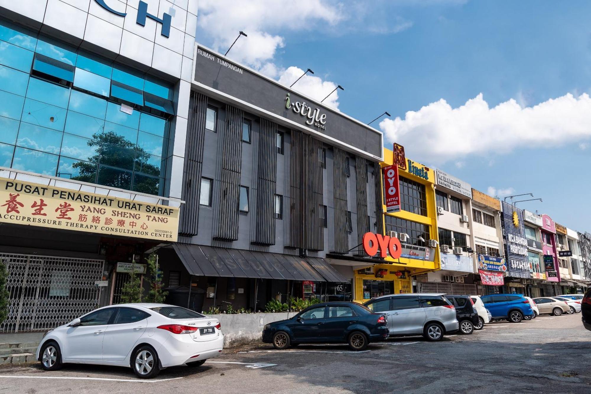 Oyo 1037 I Style Jb Hotel Johor Bahru Exterior photo